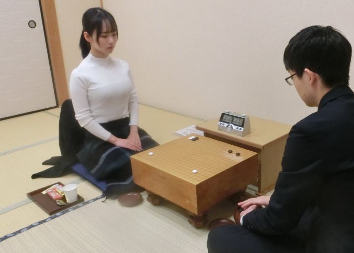 【画像】女流棋士、えっっちすぎて対局に集中できないと話題にｗｗｗｗｗｗｗｗｗｗ
