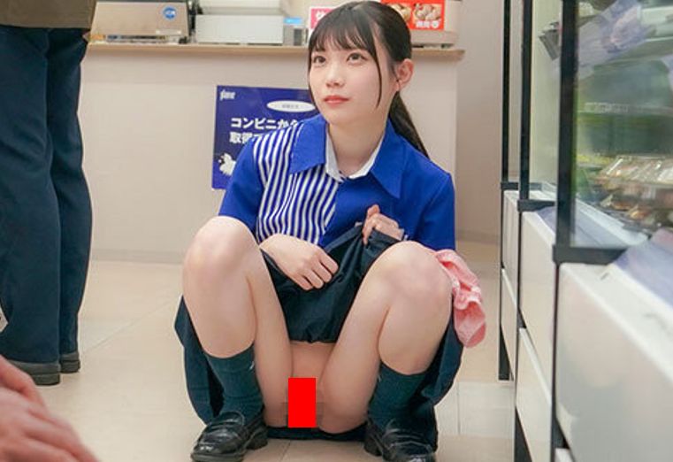 【朗報】ノーパンで誘惑してくるコンビニ店員、エッッチすぎるｗｗｗｗｗｗｗｗｗ