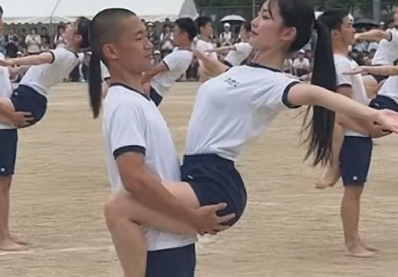 【画像】高校の文化祭が工ッチすぎると話題にｗｗｗｗｗｗｗｗｗ