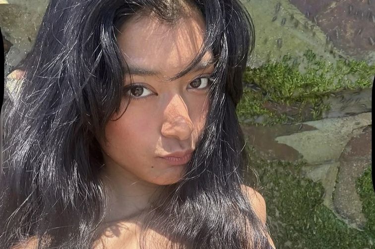 【画像】ローラさん、自身のインスタで水着姿と無修正ア〇ルの写真をアップしてしまうｗｗｗｗｗｗ