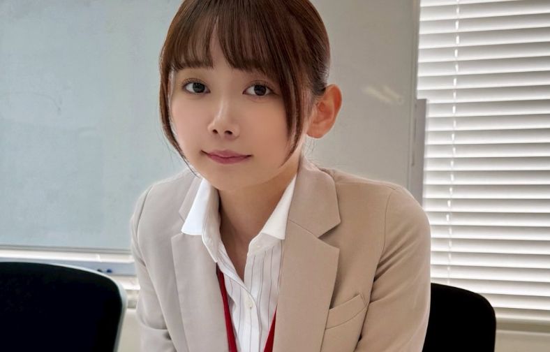 【画像】陰キャOLさん、AVデビューしてしまうwwwwwwww