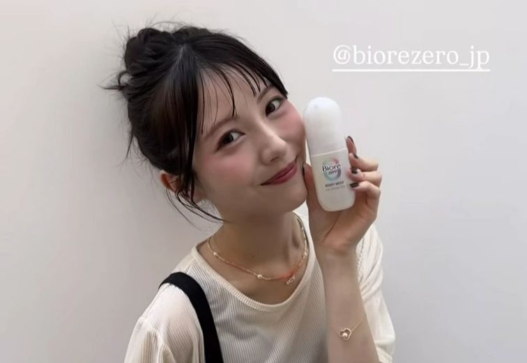 【画像】浜辺美波さん、インスタで汗だくムチムチボディを披露wwwwww