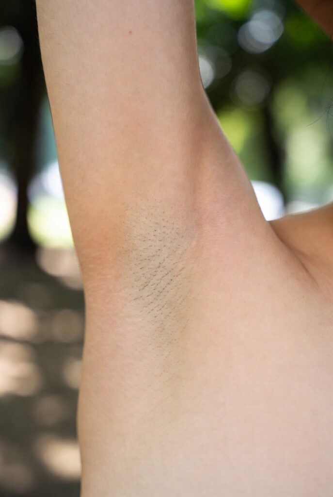 【AI腋フェチ画像】Grokのジョリ腋もなかなか良いと思う