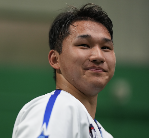 未来を創る二刀流: 若き才能、武田陸玖の挑戦