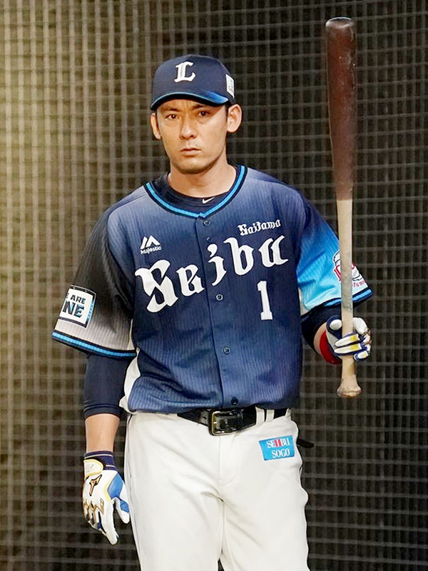 西武・栗山巧が通算3000塁打達成！プロ野球64人目の偉業に本拠地沸く