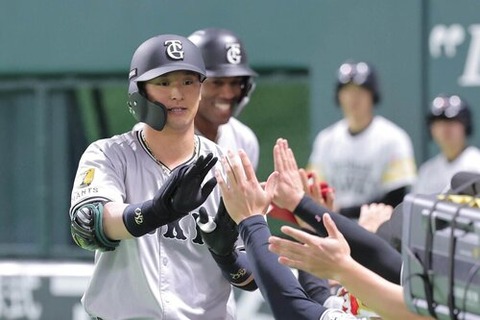巨人対ソフトバンク戦での吉川尚輝選手の活躍と試合展開