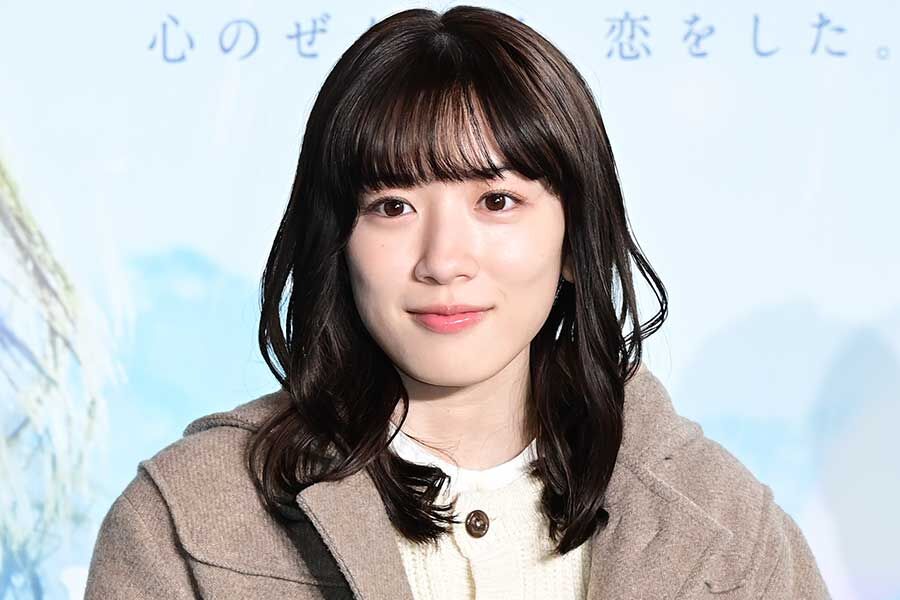 永野芽郁、8ヶ月沈黙破り赤髪ボブ解禁！ファン「最強」連呼も俺は前髪に嫉妬