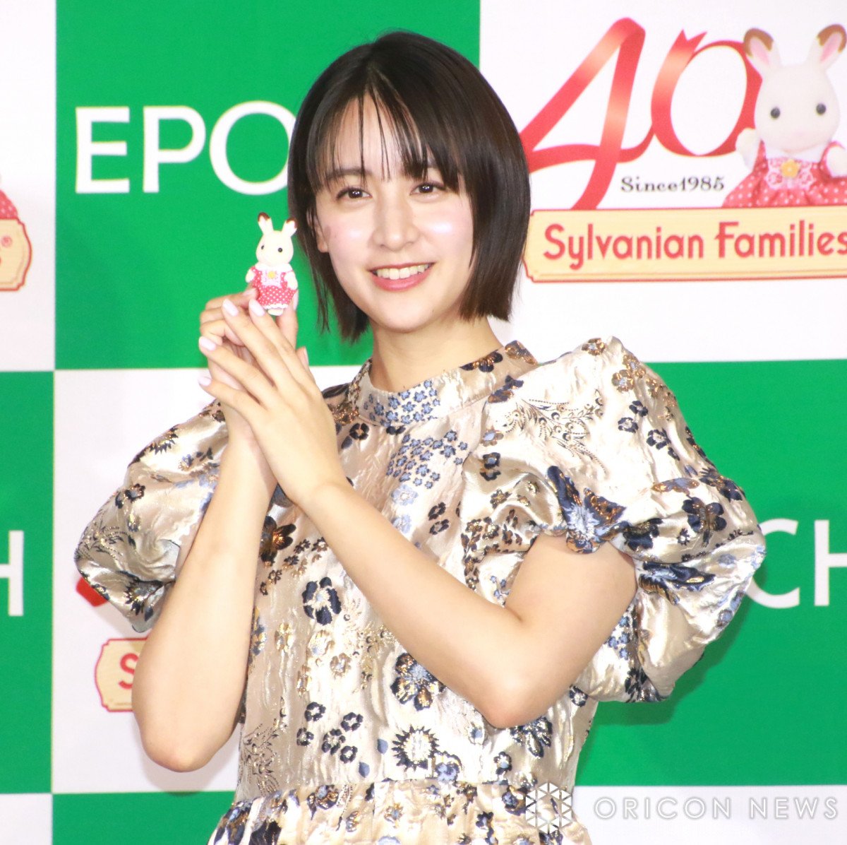 山本美月、ガチ勢すぎる…カプセルトイ200個超を完璧収納！アクリル棚に並ぶ“まさかの推し”に「同担歓迎」「拒否」がトレンド入り