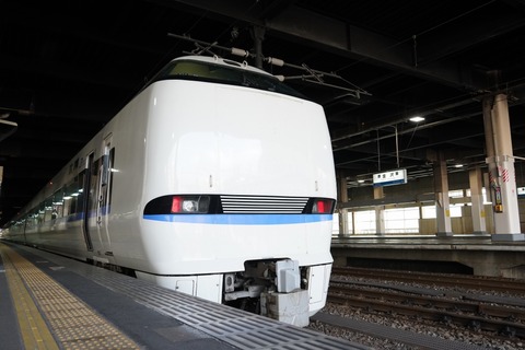 老いたサンダーバードに新風　待つ4年間に隠された旅の人間ドラマ