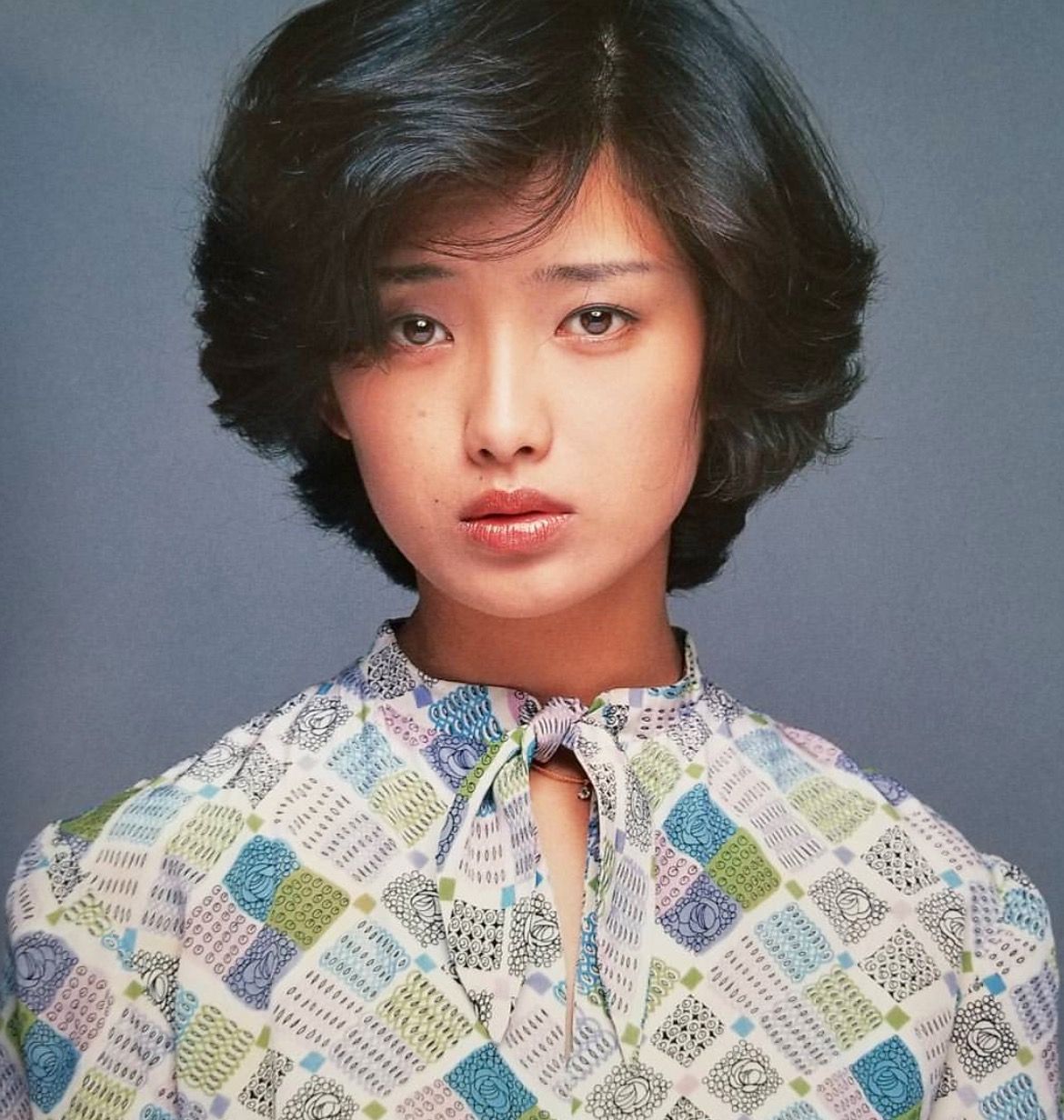 秋元康「山口百恵ぶっちぎり1位！」ひばり超えにファン俺悶絶w
