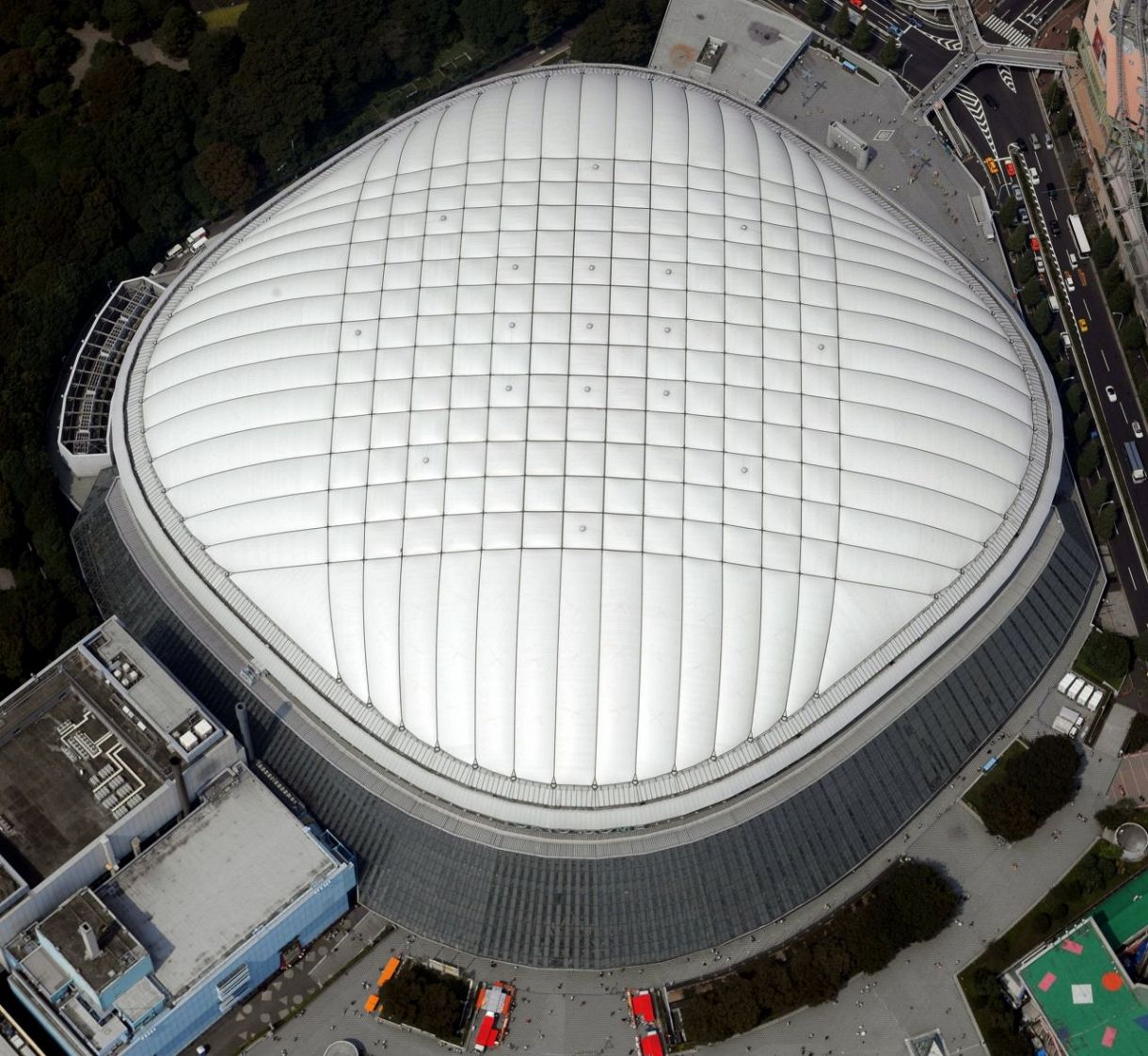 巨人戦観戦したくて…稲川会系総長、東京ドームにこっそり侵入で逮捕された件