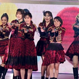【永久欠番級の衝撃】川栄李奈・宮脇咲良がAKB48 20周年コンサートを完全スルーした“深い溝”の全貌