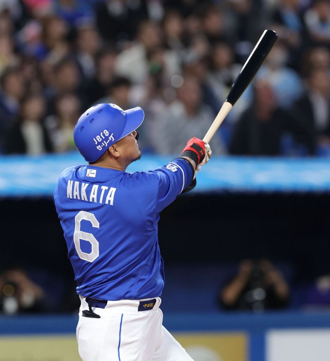 中田翔がファンに「大切なお知らせ」予告…31日重大発表で何だろ、引退後の第二の人生炸裂？