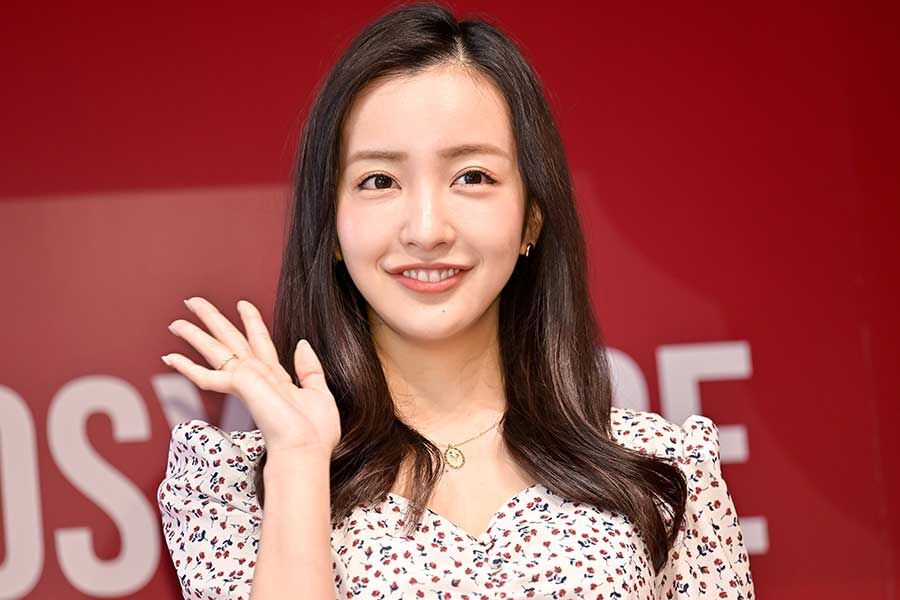 元AKB板野友美のゴージャス福利厚生がエグい…一棟貸し旅館旅行で税金認められるの？羨ましすぎ！