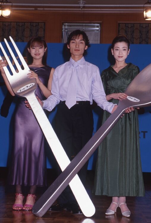 【真似して窒息も!?】草彅剛『フードファイト』で語られないドラマの裏側