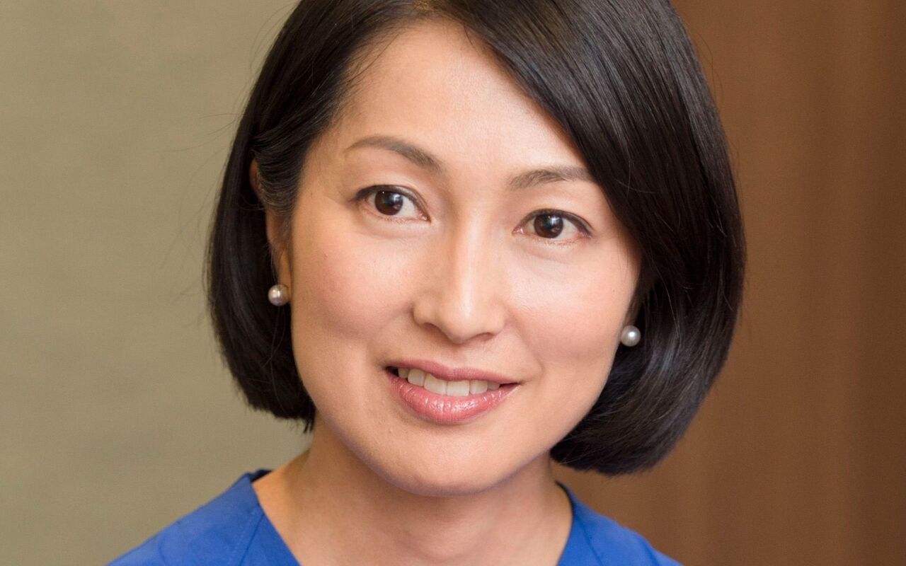 【55歳とは思えない！？】鶴田真由さんが節分に前髪パッツンでイメチェン…「若返った」「びっくりした」って声続出中！あなたはどう思う？