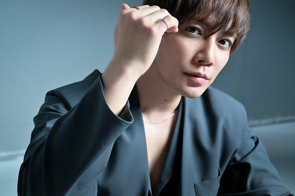 衝撃復帰！成宮寛貴「俳優業は生きてる実感がとんでもない…」12年ぶり主演舞台で本音爆発