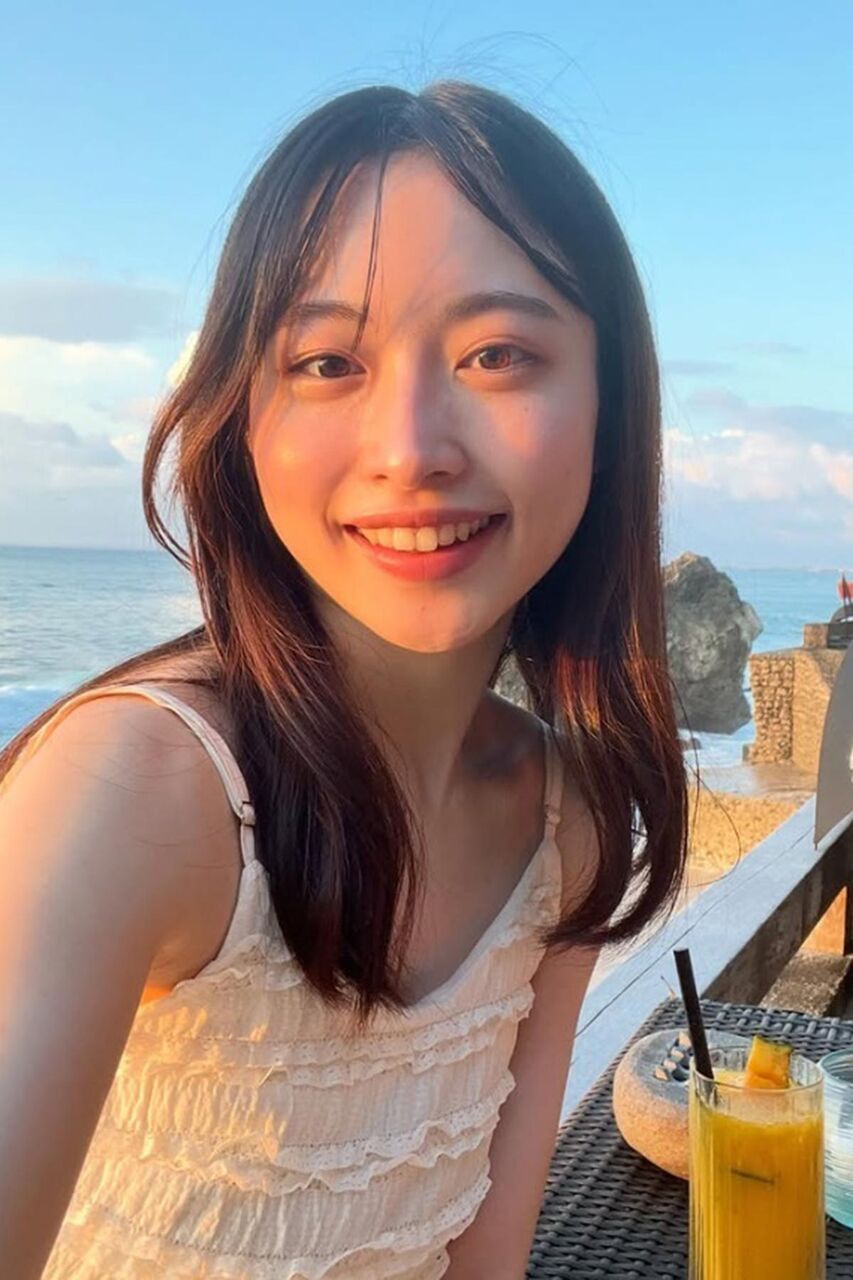 元医大生で美容外科を選択した美人YouTuber「どの科も高齢者医療」「やっぱ頑張ってる人を応援したい」発言が大炎上
