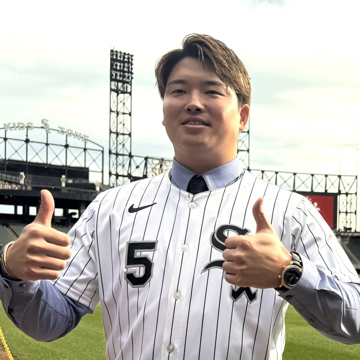 【2戦連発…第7号！】「軽く振っただけなのに」村上宗隆が外角カーブを…連日のバックスクリーン弾！