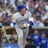 【絶好調…7戦5発！】鈴木誠也、パドレス戦で第5号ソロ…左中間への豪快一発&2安打のマルチヒットの活躍！