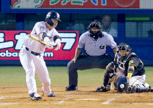 【大失敗に…三振王の獲得！】村上宗隆、驚異的な三振率、40本打てなければ…米サイトが！
