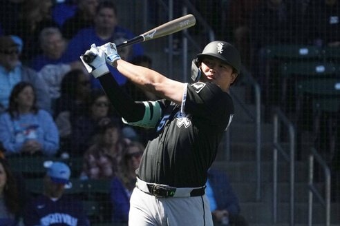 【上々の実戦デビュー！】ホワイトソックス・村上宗隆がメジャー初戦4番で登場…即結果の2安打2打点「まずホッとしてます」