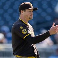 【最速168キロ…怪物の記録ストップ！】パドレス・絶対的守護神ミラーの無失点記録が34回2/3で途切れる…9回に3連打＆暴投の2失点！