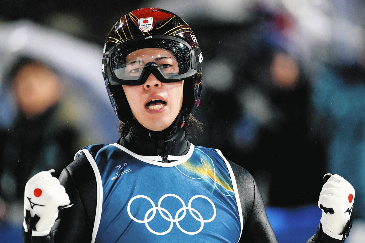 【ミラノ五輪…悔し涙の銀！】ジャンプ男子LH・二階堂蓮、1回目大ジャンプで首位も…逆転許し銀メダル＆今大会3個目のメダル！