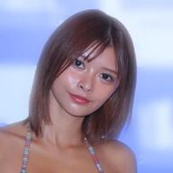 【満載…ゴージャスなＩcupバスト！】山田あい、グラビア界の超新星…布面積小さめの衝撃ショット！