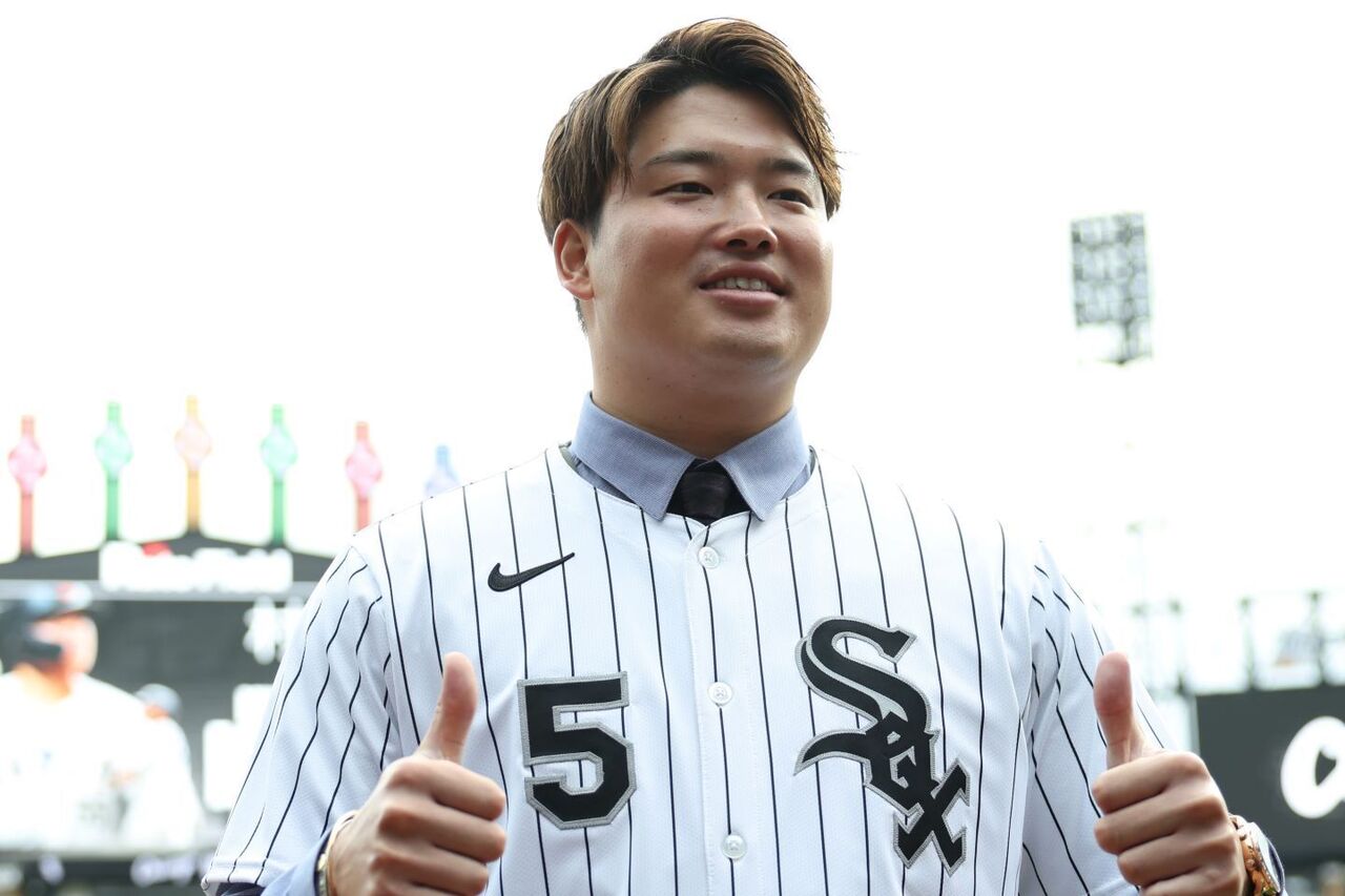 【衝撃、また打った…4戦連発！】村上宗隆、4試合連続ホームラン…ジャッジに並ぶア・リーグ2位の9号130m特大ソロ！