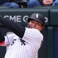 【第15号はMLB新記録！】ホワイトソックス村上宗隆、1回表の衝撃15号で再びMLB本塁打王タイ…史上初の8カード連続初戦弾にファン熱狂！