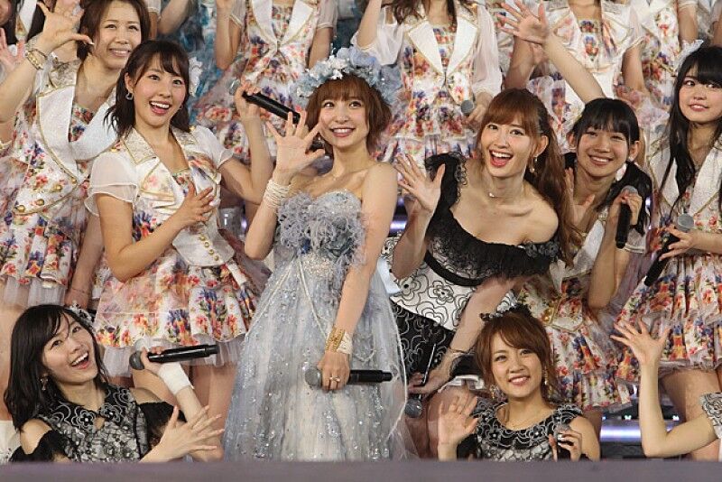 【過去の不倫が…紅白呼ばれず！】紅白で復活のAKB神7、篠田麻里子は選外…理由は“例の騒動”の影響か！