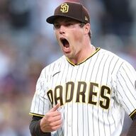 【剛腕ゆえの珍記録！】パドレス守護神メイソン・ミラーが1イニング4奪三振… MLB史上稀に見る“4Kイニング”で劇的セーブ！