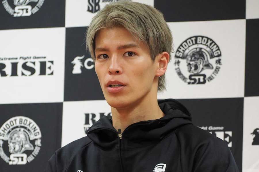 【堂々…交際宣言！】元AKB48永尾まりや＆格闘家・白鳥大珠が真剣交際発表…「ラブパワーキングダム2」で出会った2人のハグショットも公開！