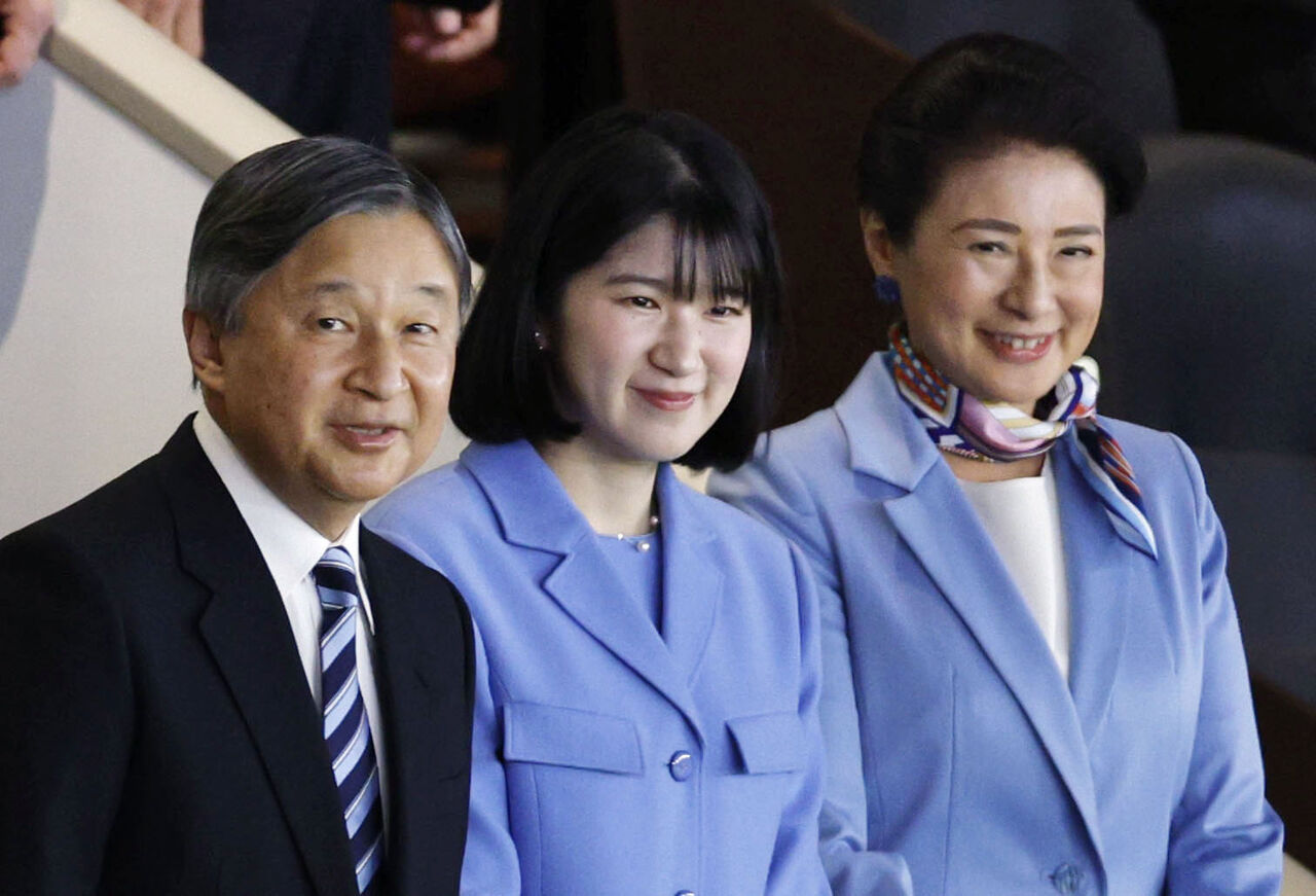 【愛子さま…野球愛が炸裂！】WBC初観戦で変化球握り方に熱心質問…天皇ご一家WBC生観戦で！