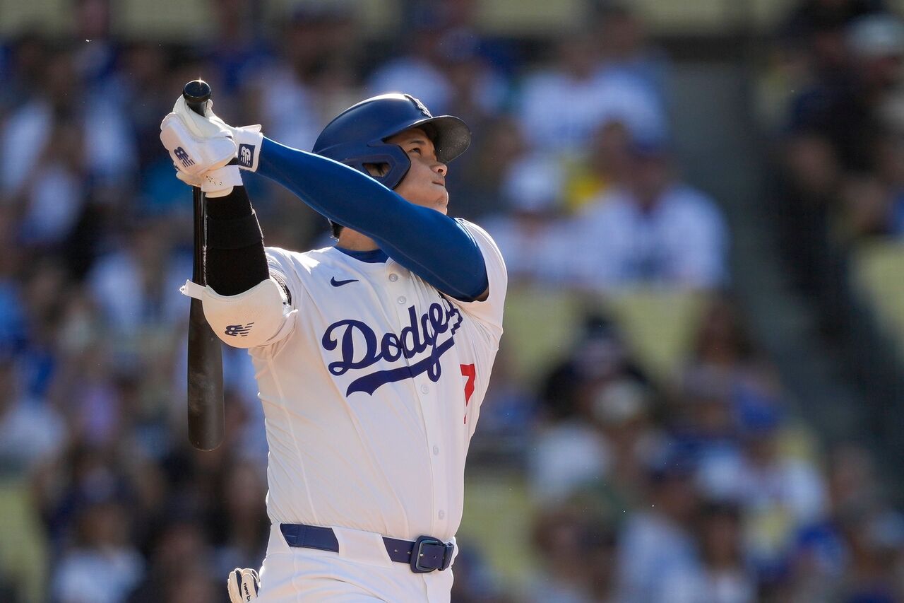 【驚愕…変態級のバックスクリーン弾！】大谷翔平、2戦連発の3号は…あそこの球が何であそこまで飛ぶんだ???