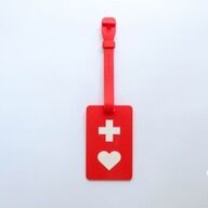 【衝撃】本来の意味ガン無視？ヘルプマークを付ける若者の本音がヤバい