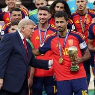 W杯優勝しても3割消える？ 米国の税制度に世界騒然「ぼったくりだ！」