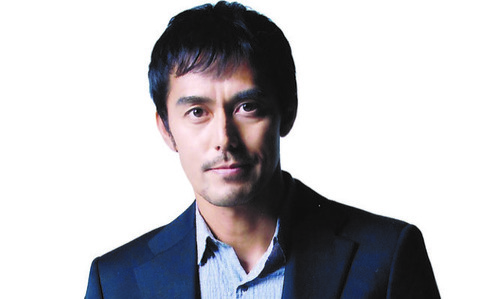 【悲報】阿部寛のホームページが…