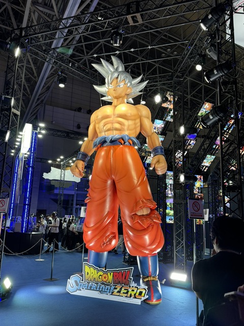 なんでドラゴンボールって頑なに他のゲームとコラボしないの？