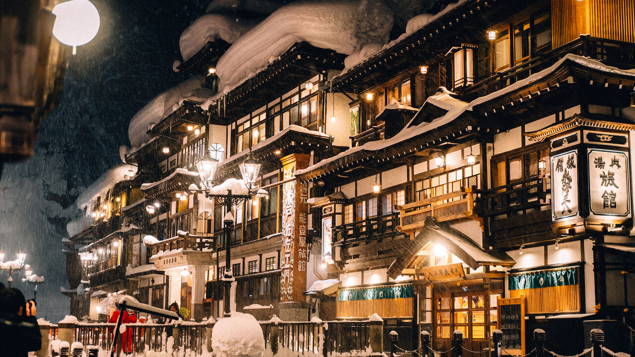 【冬の絶景温泉】山形　銀山温泉「噂にある千と千尋の神隠しの世界観に迷い込んだ冬の温泉」