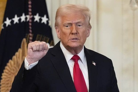 【よくある話】日経平均株価、新NISA開始前の2023年の水準まで落ちてしまう……ｗ「投資と言っても上がる下がるは運！5年後はどうなるかな？」