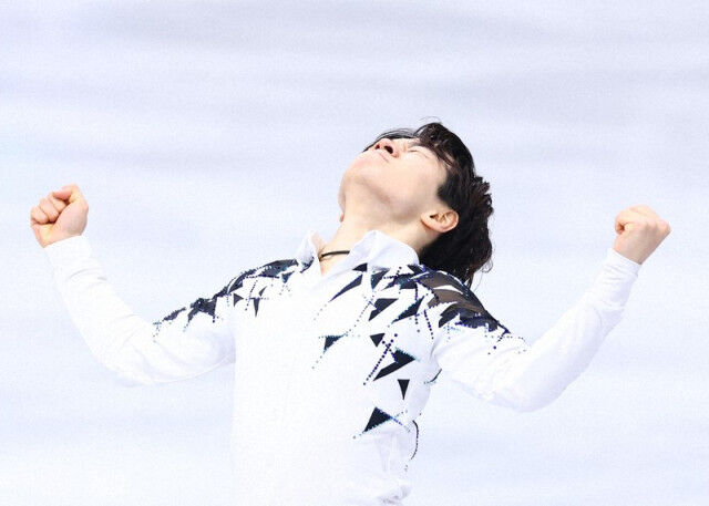 フィギュア団体、鍵山優真がマリニンとのエース対決制しSP1位！日本は悲願の金へ！