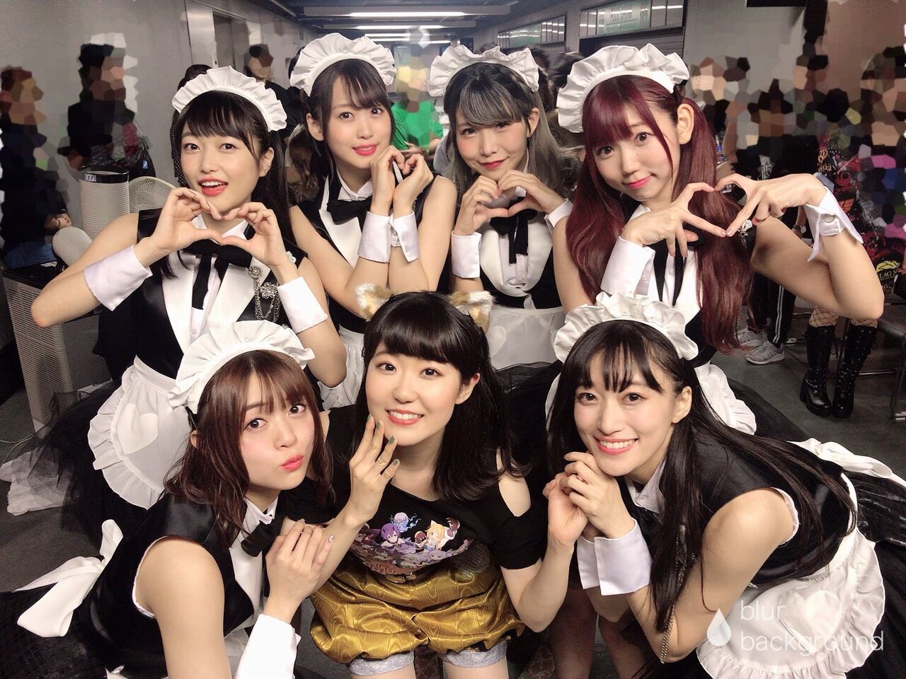 【衝撃】「脇の匂い嗅がせ」…日本の地下アイドルメンバーによる衝撃のファンサービス