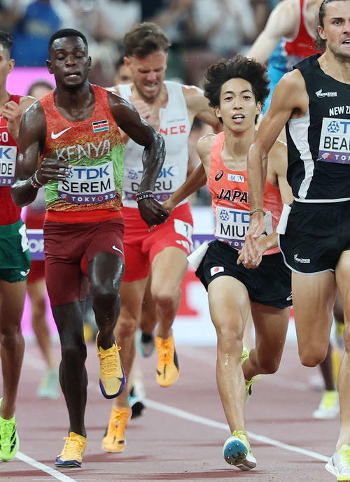 【世界陸上】男子3000m障害決勝でケニア選手に右手はたかれて失速　三浦龍司の抗議は棄却
