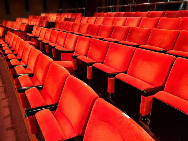 映画館の席、どこが正解？SNSで“一番人気”の席は？ 時間帯までも劇場選びの基準に！