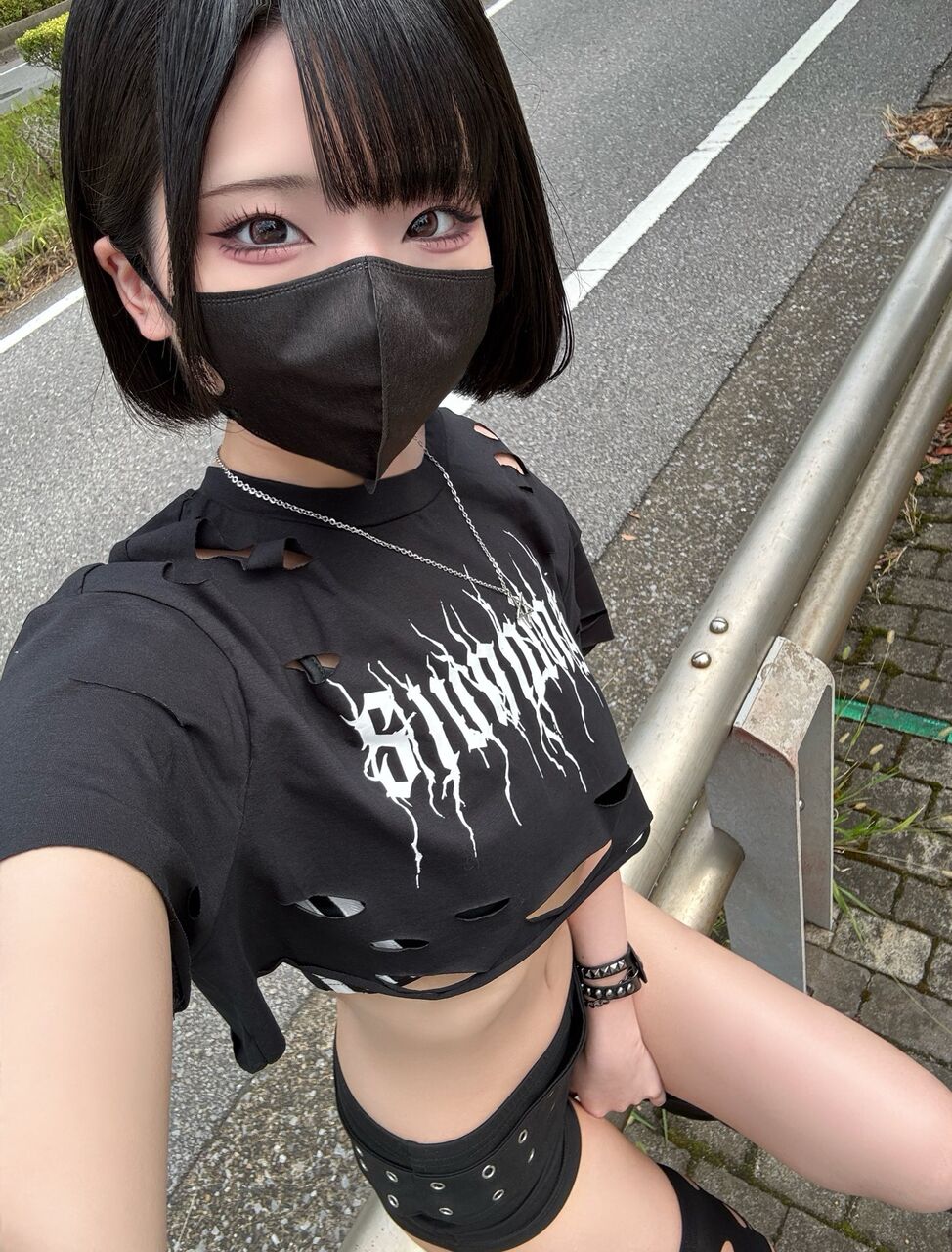 【画像】Z世代さん、露出度高めの服で外出ｗｗｗｗｗｗｗｗｗｗｗｗｗｗｗｗｗｗｗｗｗｗ