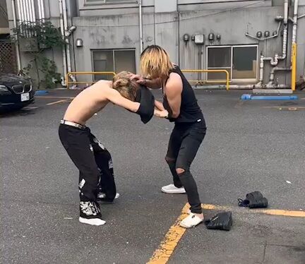 【動画】トー横キッズの喧嘩、レベチｗｗｗｗｗｗｗｗｗｗｗｗｗｗｗｗｗｗｗｗｗｗ