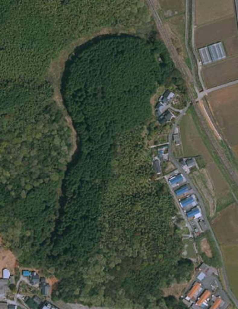 【画像】女王卑弥呼　邪馬台国は九州の福岡にあった判明　古墳　銅鏡4枚　土器　見つかる