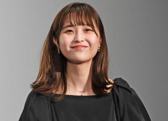 【注目】渡邊渚アナ、フォトエッセイ告知で支持集まる「3万7千いいね超」